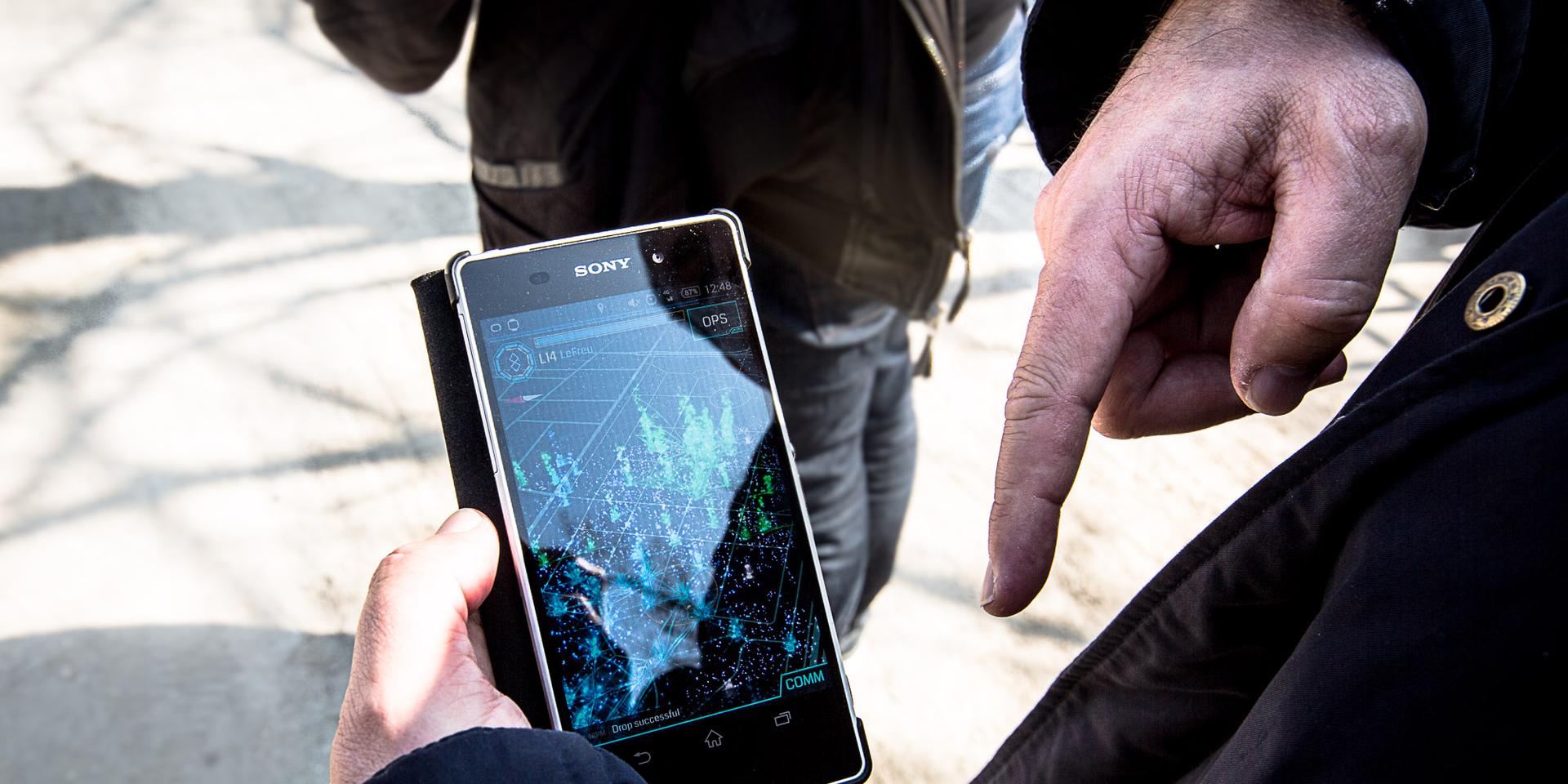 « Ingress » est disponible sur Android et, depuis l'an dernier, sur iOS.