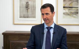 « Certains contrats ont été conclus avant que la crise ne commence et ont été honorés durant la crise. D'autres accords sur des livraisons d'armes et la coopération ont été signés durant la crise et sont mis en œuvre actuellement », dit Bachar Al-Assad dans l'interview.