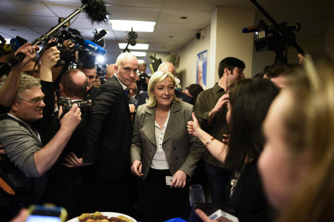Marine Le Pen au siège du Front National, le 29 mars.
