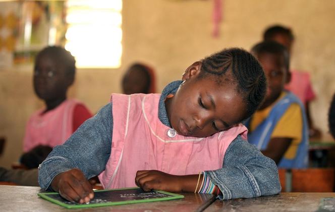 « Neuf pays sur dix ont mis en place un dispositif d’éducation à distance », précise Borhene Chakroun.