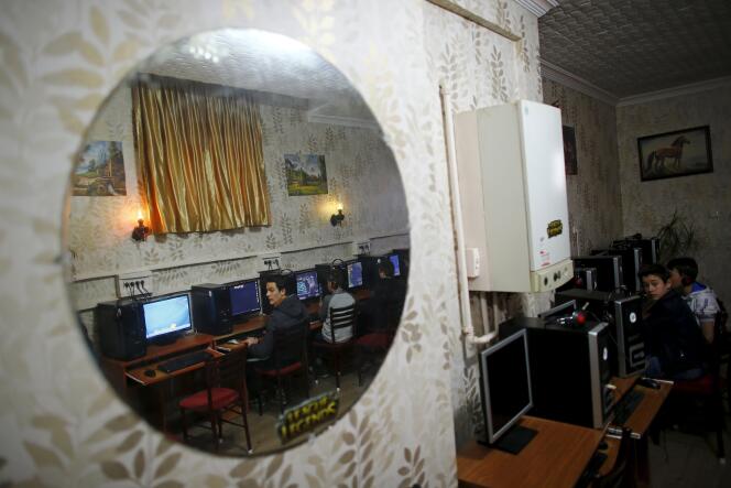 Un café Internet à Ankara, en avril.