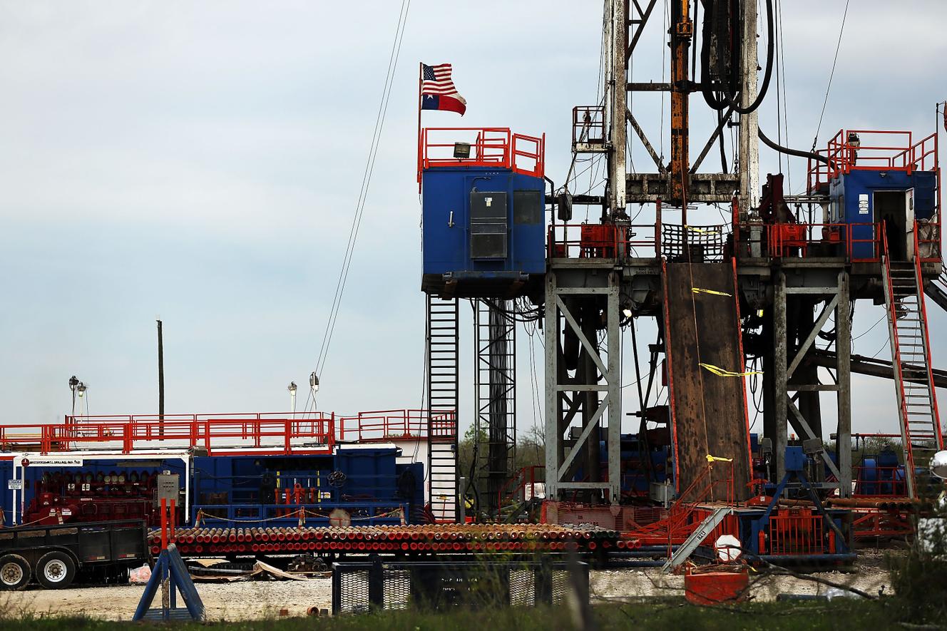 Baisse des prix du pétrole : 11 000 emplois en moins chez ...