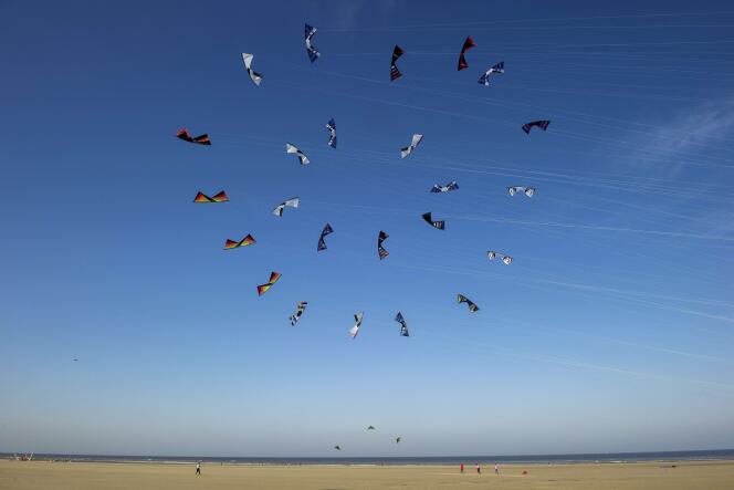 Cerfs-volants sur la plage de Berck (Pas de Calais) en avril 2015.