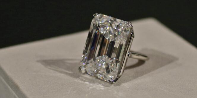 Le diamant de 100 carats a été vendu aux enchères pour 22,1 millions de dollars, le 21 avril.