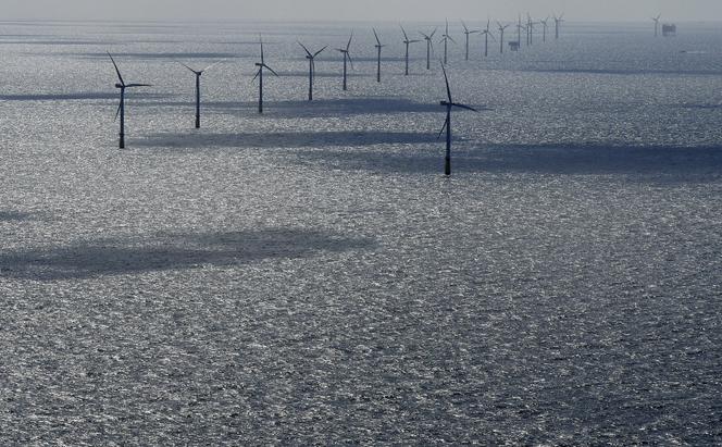 Turbinas eólicas en el Mar del Norte, cerca de la isla alemana de Sylt, en abril de 2015.