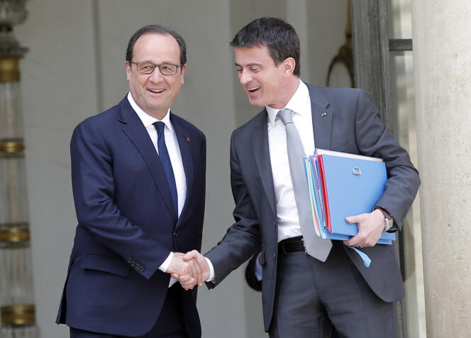 François Hollande et Manuel Valls sur le perron de l'Elysée, le 13 mai 2015