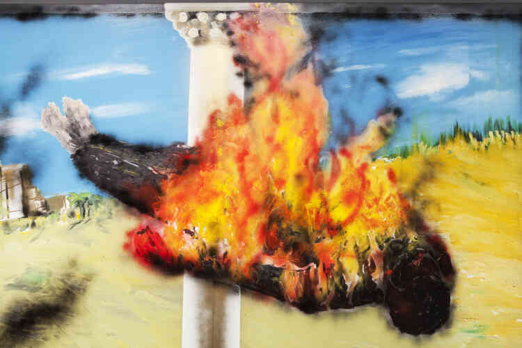 « Le corps en feu de Mohamed Bouazizi se dégage du fond et flotte au centre de la composition. Véritable métaphore de l’élévation d’un martyr, cet “arrêt sur image” sur le feu mangeant les chairs donne une épaisseur et une forme d’éternité à ce geste déclencheur de la Révolution de jasmin. On retrouvera cette figure du jeune homme mort, sous divers points de vue, dans tous les tableaux de la série. »