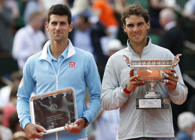Rafael Nadal et Novak Djokovic, à l'issue de la finale de Roland-Garros remportée par l'Espagnol, le 8 juin 2014.