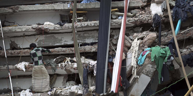 En avril 2013, l’effondrement d’un immeuble, le Rana Plaza, sur des ateliers de confection , avait fait 1135 morts.
