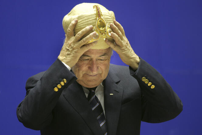 Joseph Blatter, président de la FIFA depuis 1998 a démissionné de son poste le 2 juin (AP Photo/Manish Swarup, File)