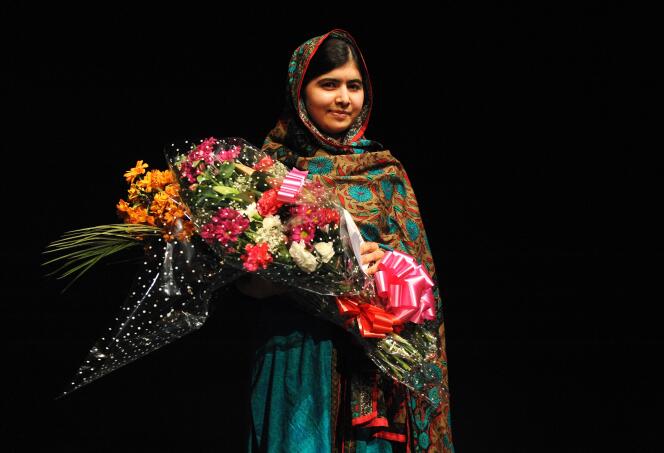 Malala Yousafzai avait été victime d'une tentative d'assassinat  en octobre 2012 et s'est vue accorder le prix Nobel de la paix en décembre dernier.