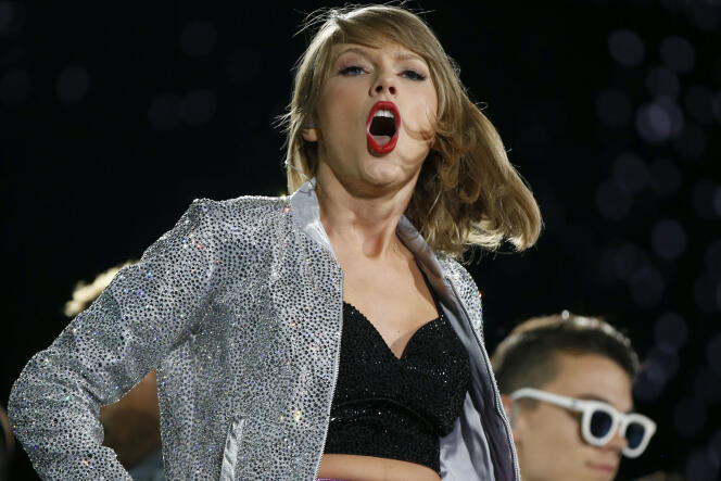 La cantante estadounidense Taylor Swift en concierto en 2015 en Filadelfia, Pensilvania.