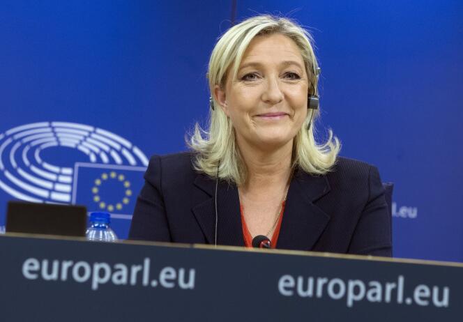 Marine Le Pen au Parlement européen de Bruxelles, le 16 juin 2015.
