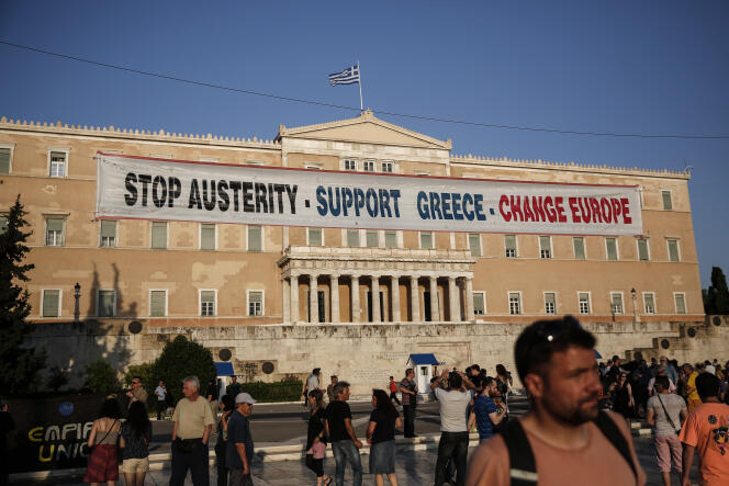 La commission parlementaire grecque veut donner au gouvernement 
