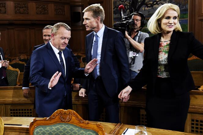 Anders Samuelsen, d’Alliance libérale, Lars Lokke Rasmussen, du Parti libéral, Kristian Thulesen Dahl, chef de file du Parti du peuple danois, et la sociale-démocrate Helle Thorning-Schmidt, le 19 juin, à Copenhague.