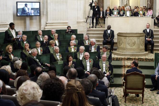 Cérémonie à l'Académie française en présence de François Hollande, le 28 mai 2015, à Paris.