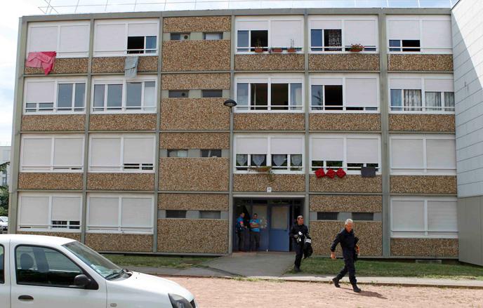 Surprise Et Incomprehension A Saint Priest La Ville D Adoption De Yassin Salhi