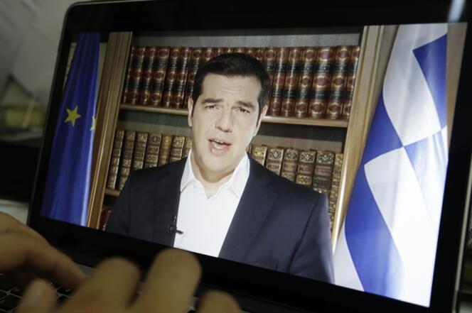 Intervention télévisée du premier ministre grec, Alexis Tsipras, le 3 juillet 2015. (AP Photo/Thanassis Stavrakis)