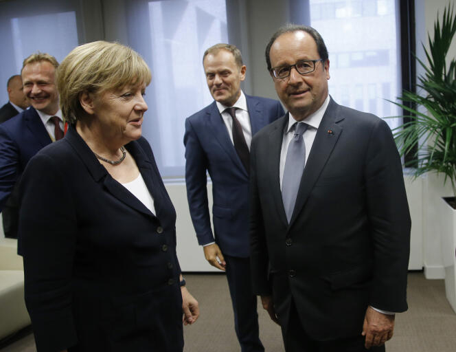 La chancelière allemande, Angela Merkel, et François Hollande, lors d'un sommet de la zone euro sur la Grèce, le 7 juillet, à Bruxelles.