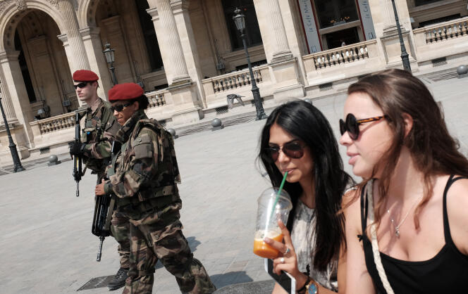 Des soldats français à Paris le 2 juillet 2015.