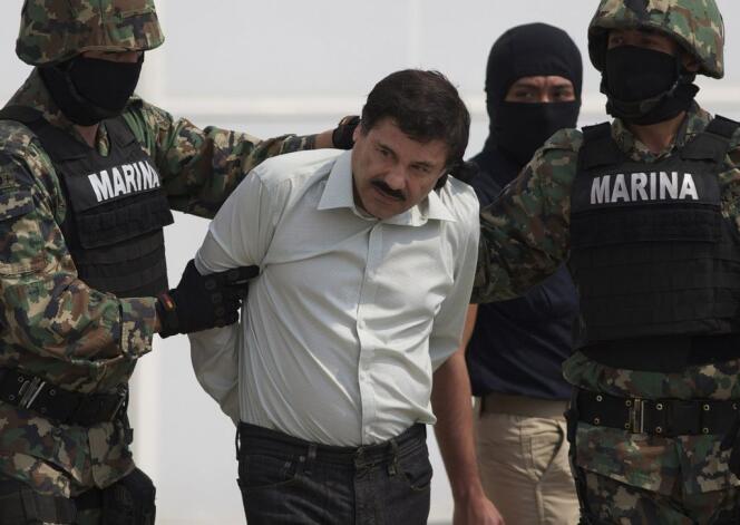 Le trafiquant de drogue Joaquin Guzman Loera, dit « El Chapo », lors de son arrestation le 22 février 2014, au Mexique.