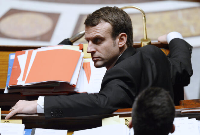 Le ministre de l'économie Emmanuel Macron à l'Assemblée nationale en février 2015.