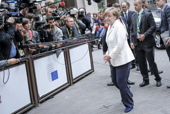 Angela Merkel, chancelière allemande, arrive au Sommet réunissant les 19 chefs d'Etat et de gouvernement de la zone euro à Bruxelles le 12 juillet 2015.