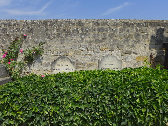 La tombe des frères  Vincent et Théo Van Gogh à Auvers-sur-Oise (Val d'Oise).