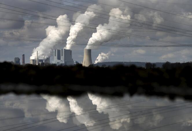 La centrale thermique au charbon de Neurath, en Allemagne, le 28 février 2014.