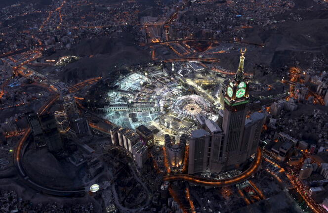 Vue aérienne de la grande mosquée pendant le ramadan, en juillet 2015.