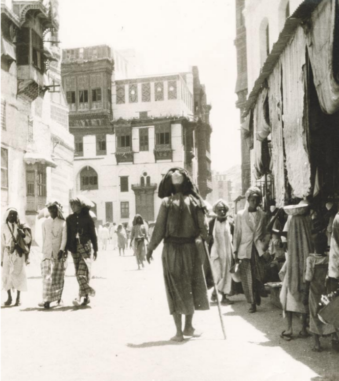 Les rues et maisons traditionnelles des vieux quartiers de La Mecque au milieu
du XXe siècle. (Collection de l’auteur)