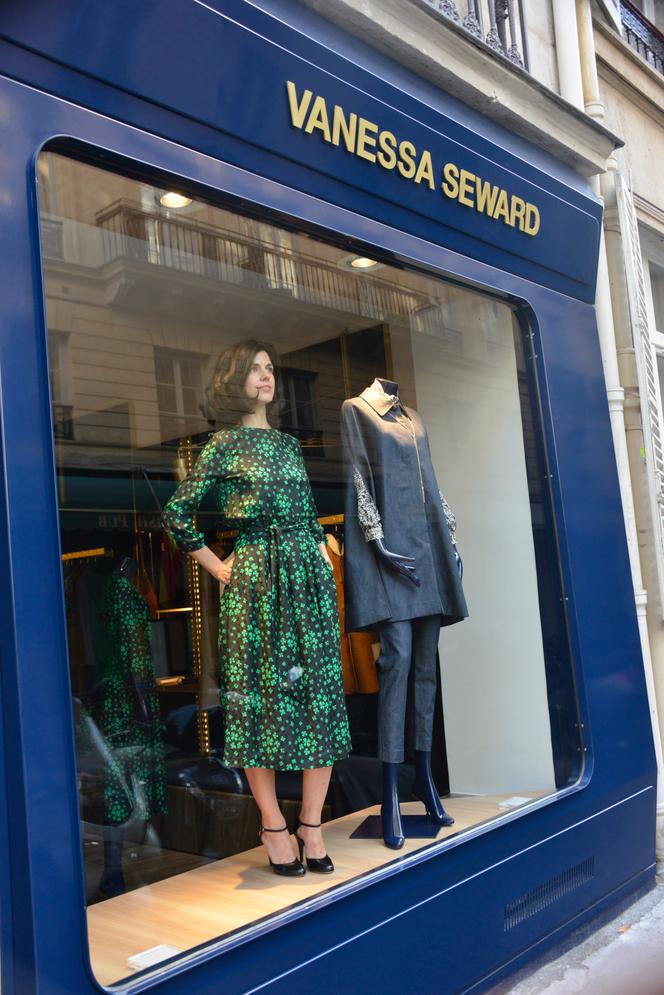 Vanessa discount seward robe
