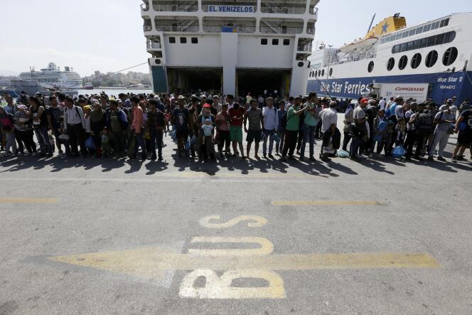 Pour Frontex, un « grand nombre de personnes vues à la frontière entre la Serbie et la Hongrie avaient déjà été recensées à leur arrivée en Grèce venant de Turquie quelques semaines plus tôt ».