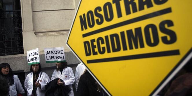 Manifestation contre la proposition de loi contre l'avortement du gouvernement espagnol, à Madrid, le 23 janvier 2014.