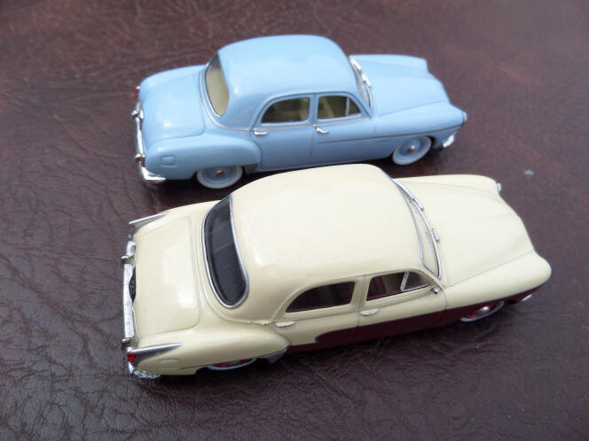 Modèles réduits de la première (en haut) et de la deuxième générations de Renault Frégate.