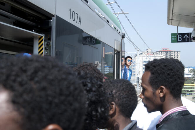 Le tramway d'Addis-Abeba est entré en fonction le 20 septembre 2015.