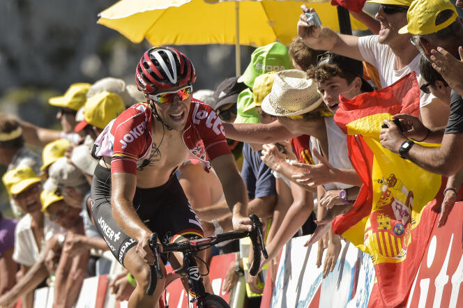 Le Français Tony Gallopin en pleine ascension, le 14 juillet 2015, lors de l'étape entre Tarbes et La Pierre-Saint-Martin.