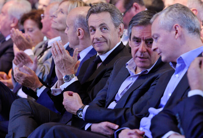 « Je ne crois pas possible de réformer notre pays, il faut le refonder », a lancé le président des Républicains Nicolas Sarkozy le 27 septembre, lors du meeting de soutien à Valérie Pécresse.