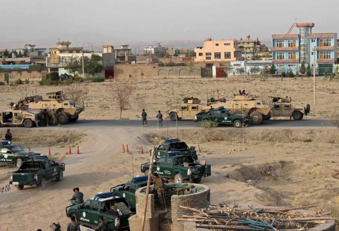 Les forces afghanes prennent position à Kunduz, le 29 septembre 2015.
