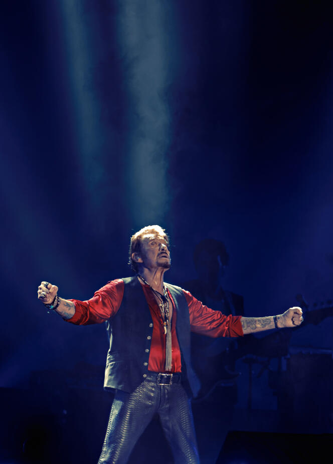 Johnny Hallyday en concert le 17 juillet 2015 à Biarritz dans le cadre du Big Festival.