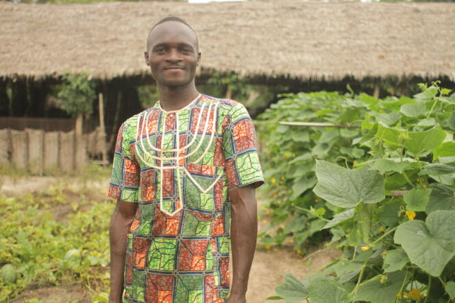 Hubert Wiwédé Dansou fait partie des 3370 personnes formées par le centre Songhaï. Il a ensuite ouvert sa ferme 