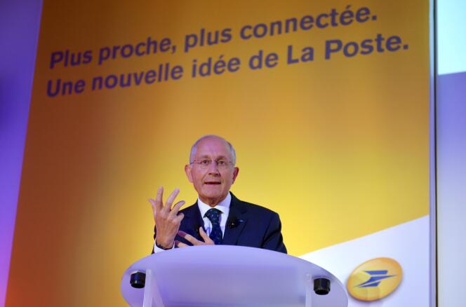 Le PDG de La Poste, Philippe Wahl, lors de sa conférence de presse, mercredi 7 octobre.