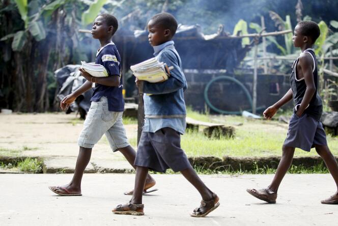 Des écoliers à Ikarama, un village du Nigeria, en octobre.