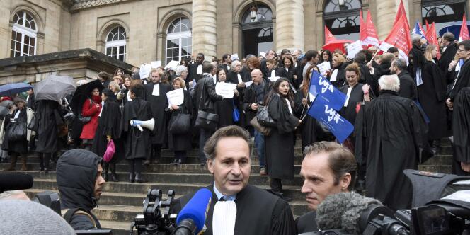 Grève des avocats devant le palais de justice de Paris le 16 octobre.
