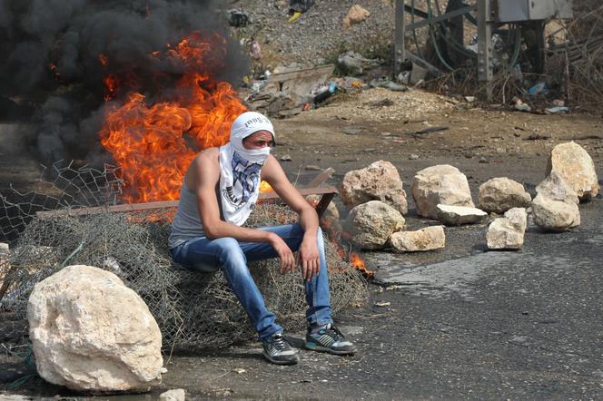 Des affrontements entre Palestiniens et soldats israéliens ont eu lieu près de Hébron, en Cisjordanie, le 23 octobre 2015.