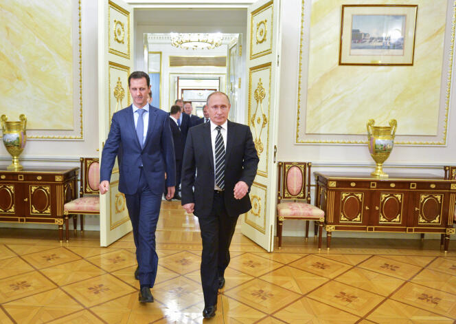 Le Président russe Vladimir Poutine et Bachar al-Assad, se rencontrent le 20 octobre 2015 au Kremlin pour discuter de l'intervention militaire russe en Syrie.