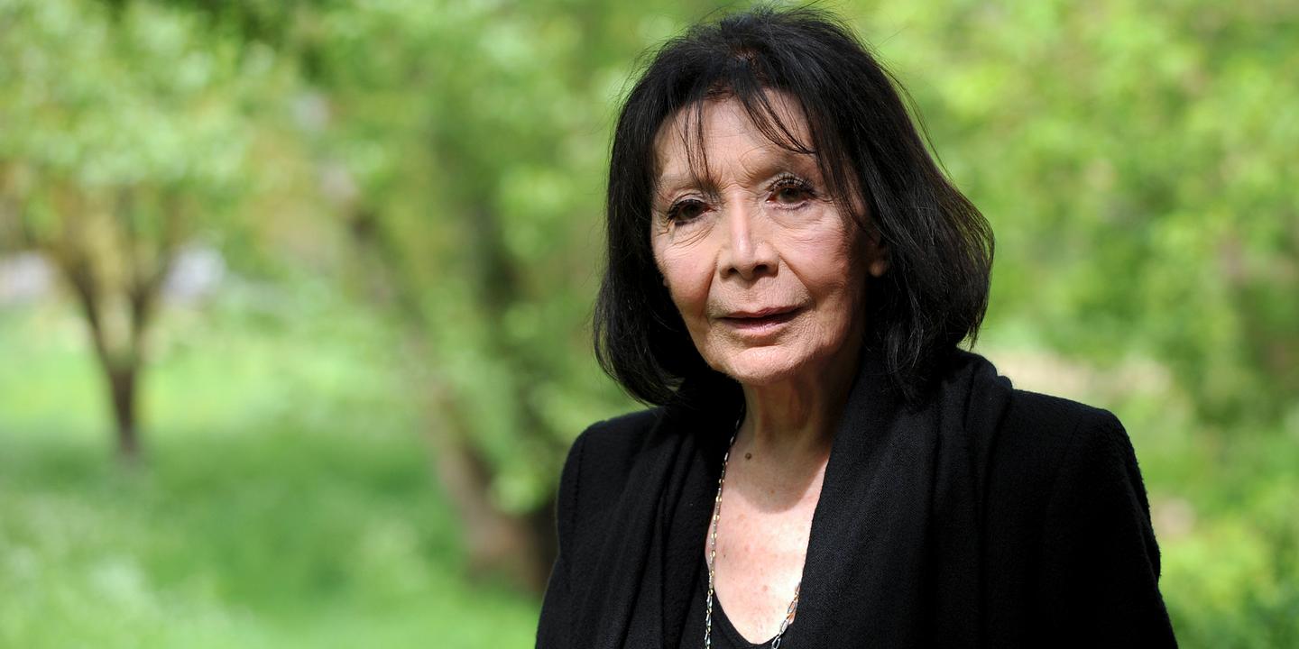 Juliette Greco Dit S Etre Fait Voler Un Tableau De Serge Gainsbourg