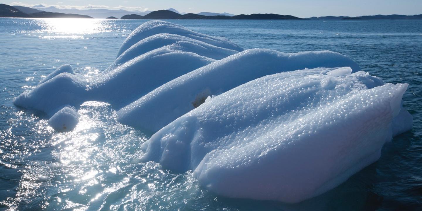 avec olafur eliasson la banquise s invite a paris pour la cop21