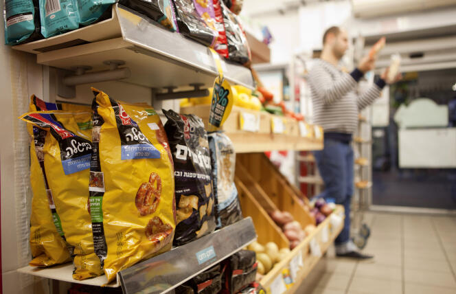Des produits fabriqués dans des colonies israéliennes, dans le rayon d'un supermarché de Tel-Aviv.