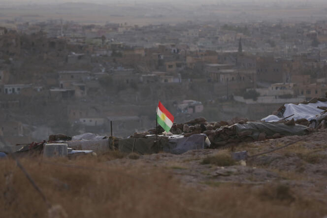 Des forces kurdes sur le front de Sinjar, en novembre 2015.